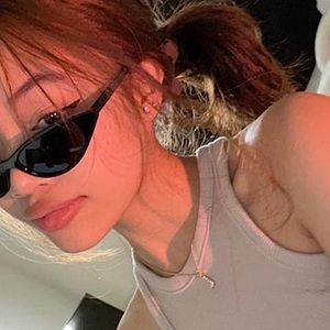 Meet your Posher, Hannah alexis